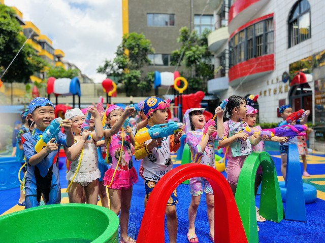 外经贸幼儿园夏日狂欢亲水节活动小结